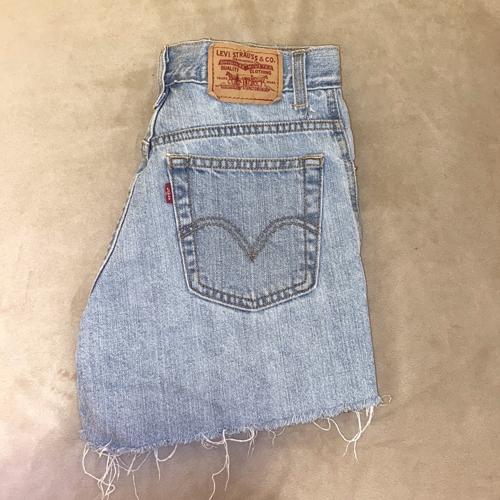 levi’s cutoff shorts